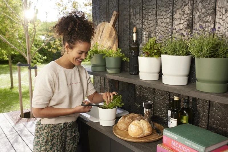 Elho Bloempot Greenville Rond 14cm Wit 7 Elho Bloempot Greenville Rond 14cm Wit - Afbeelding 5