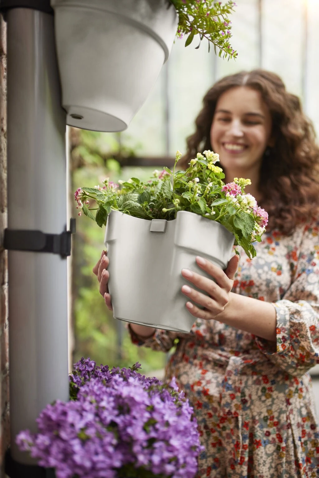 Elho Vibia Campana Regenpijpbakje 22 Cm Wit 8 Elho Vibia Campana Regenpijpbakje 22 Cm Wit - Afbeelding 6