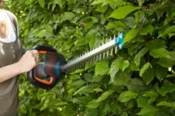 GARDENA Accu Heggenschaar ComfortCut 60/18V P4A Solo 9 GARDENA Accu Heggenschaar ComfortCut 60/18V P4A Solo -Buitentuin gardena accu heggenschaar comfortcut 60 18v p4a solo 1500x1000 640af31d43994 l