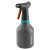 GARDENA Plantenspuit 0,75L E6 -Buitentuin gardena plantenspuit 0 75l e6 800x800 624ffb8d8032c l