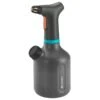 GARDENA Plantenspuit 1L EasyPump E4 -Buitentuin gardena plantenspuit 1l easypump e4 800x800 624ffb8db3443 l
